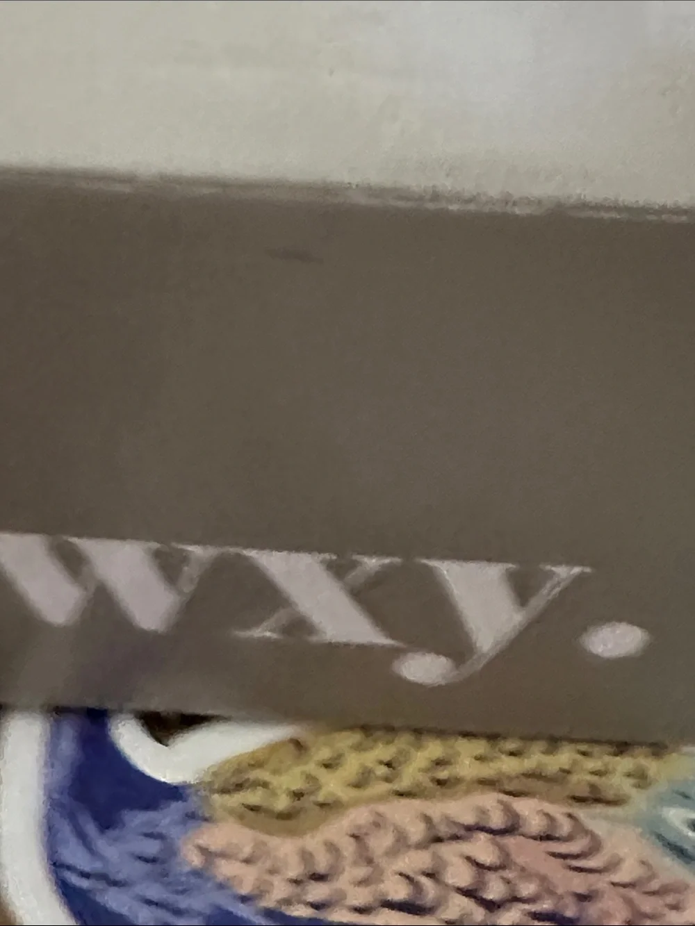 WXY UK Bed Scented Candle warm musk black vanilla beige color new in box gift